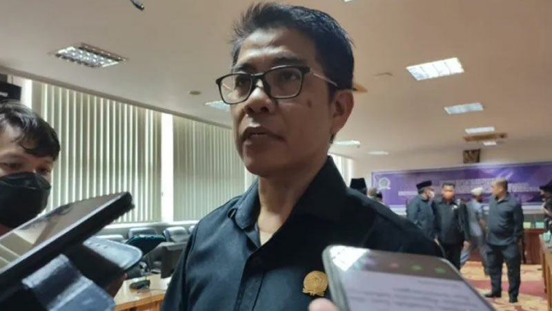 Ketua-DPRD-PPU-Laporkan-Perempuan-Diduga-Pemeran-Video-Syur-Bersamanya